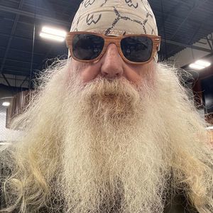 Meet your Posher, Ace